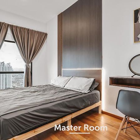 Nowhere 2Br & 2Bath Apartment With Balcony @ Reizz Residences Куала-Лумпур Экстерьер фото